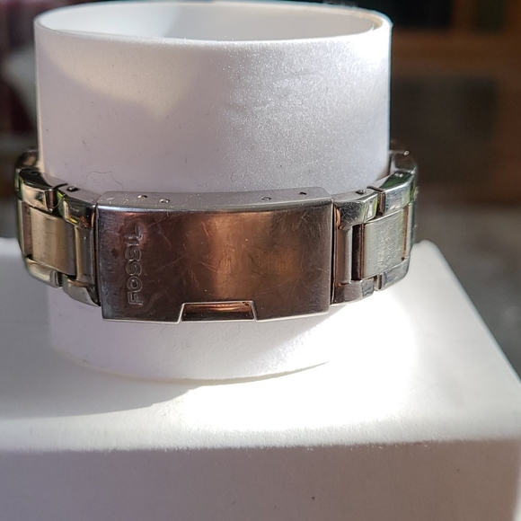 Fossil Mother of Pearl with Diamonds Watch - Picture 3 of 4